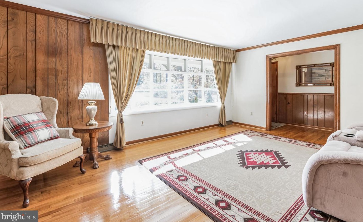 8006 Holly Ln, Clinton MD  20735-3129 exterior