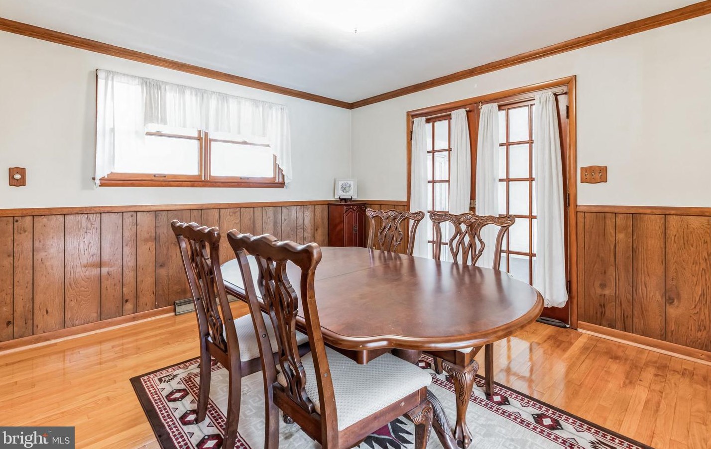 8006 Holly Ln, Clinton MD  20735-3129 exterior