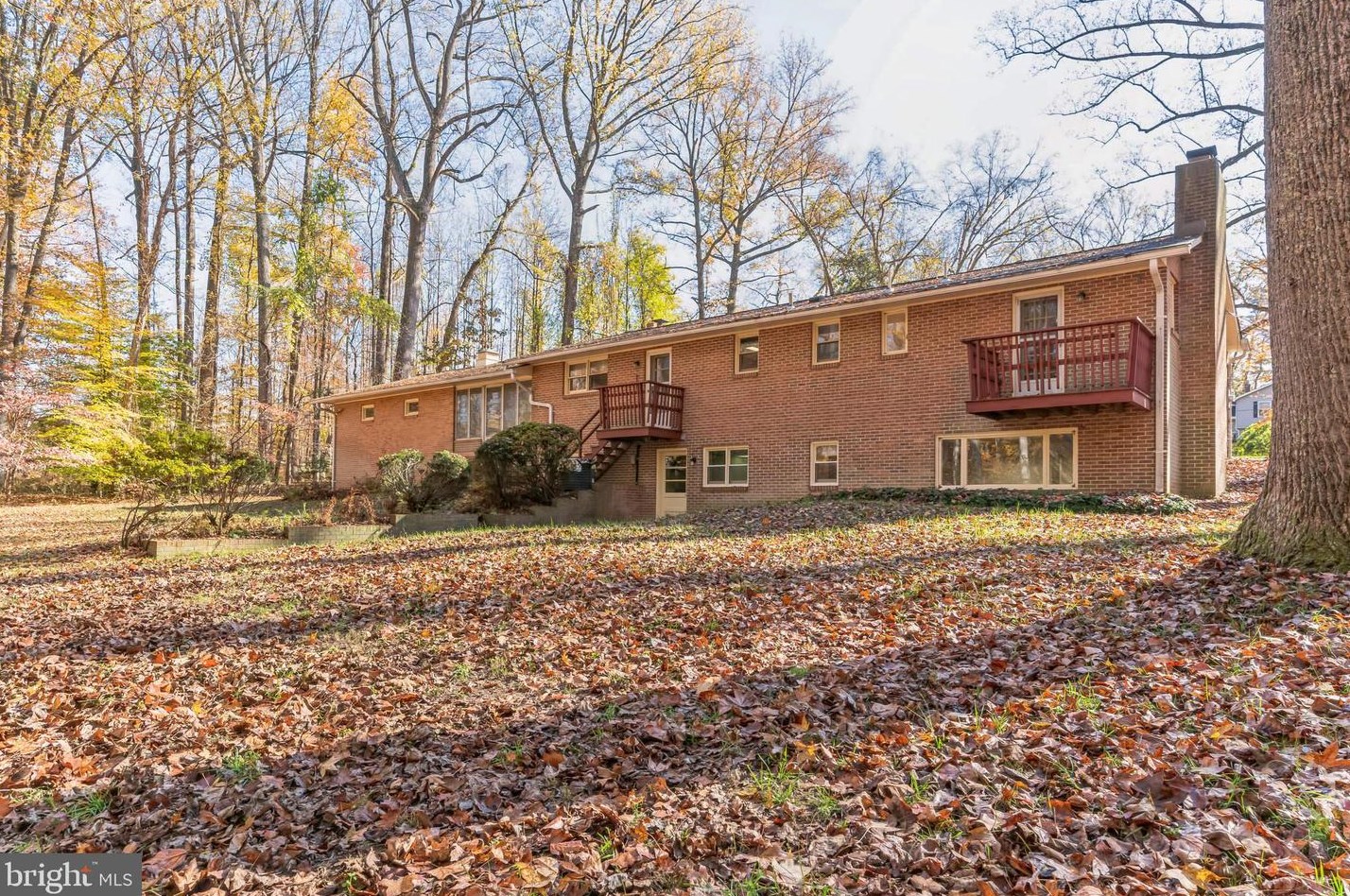 8006 Holly Ln, Clinton MD  20735-3129 exterior