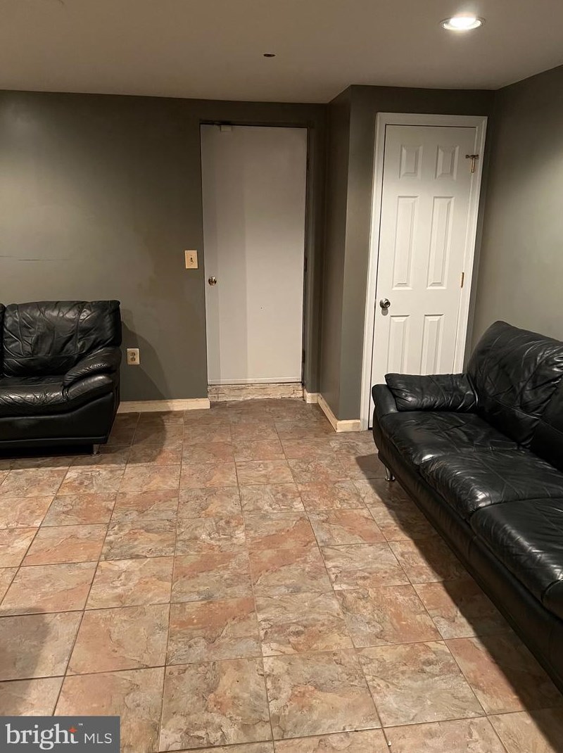 4742 Rollingdale Way, Capitol Heights MD 20743-5369 exterior