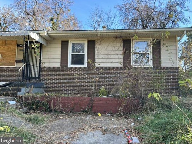 5809 Dade St, Capitol Heights MD  20743-2032 exterior