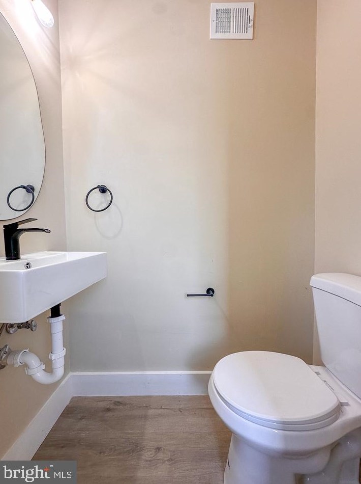 409 69th Pl, Capitol Heights MD  20743-2231 exterior