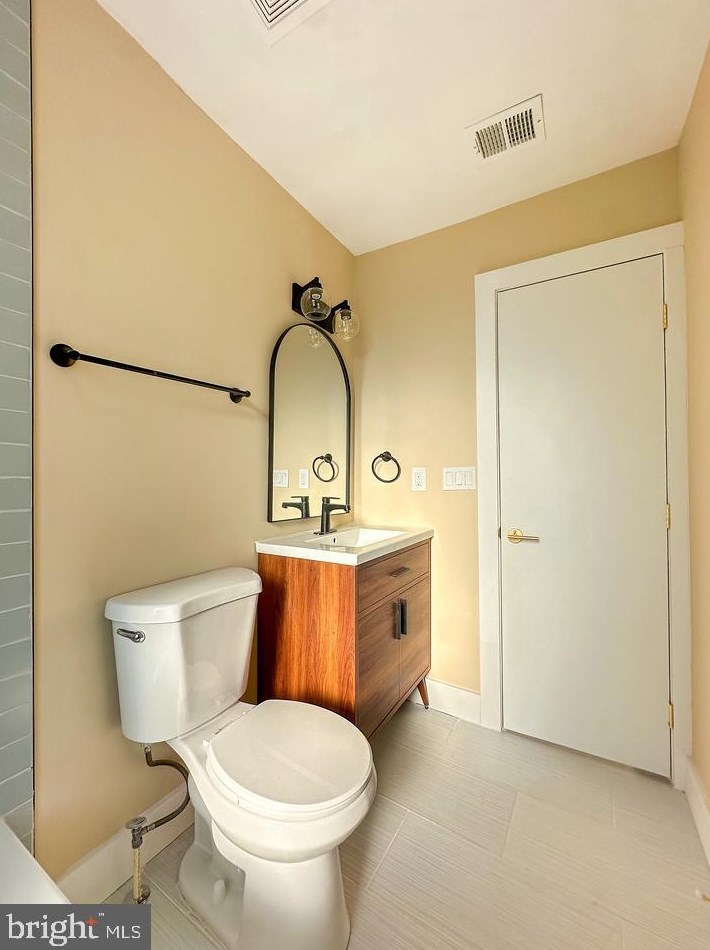 409 69th Pl, Capitol Heights MD  20743-2231 exterior