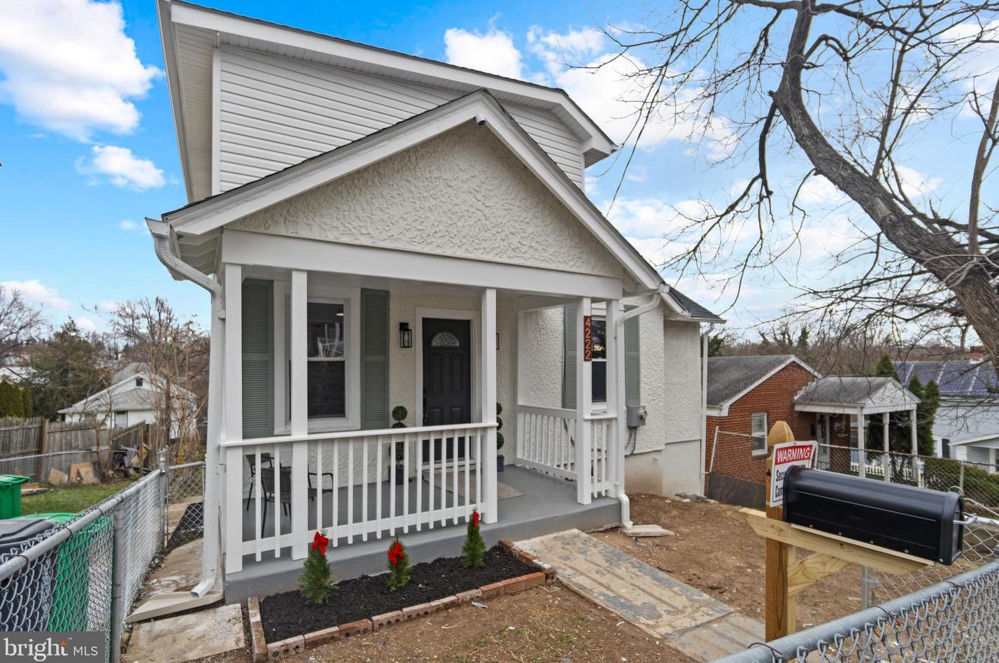 4222 Vine St, Capitol Heights MD 20743-5834 exterior