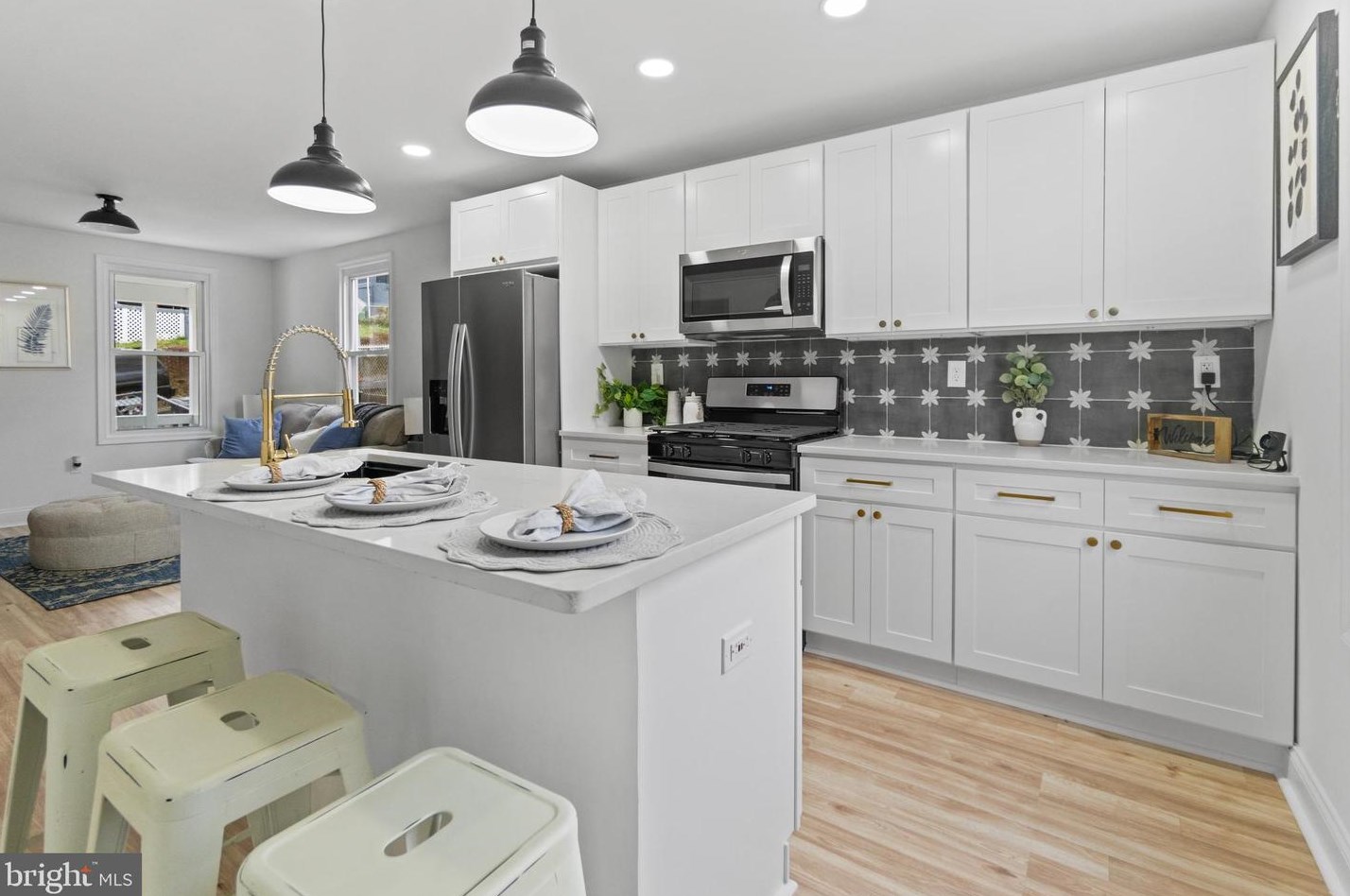 4222 Vine St, Capitol Heights MD 20743-5834 exterior