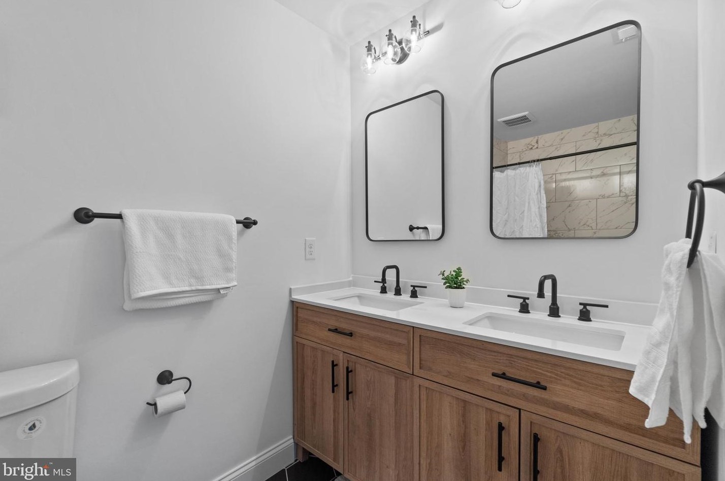 4222 Vine St, Capitol Heights MD 20743-5834 exterior