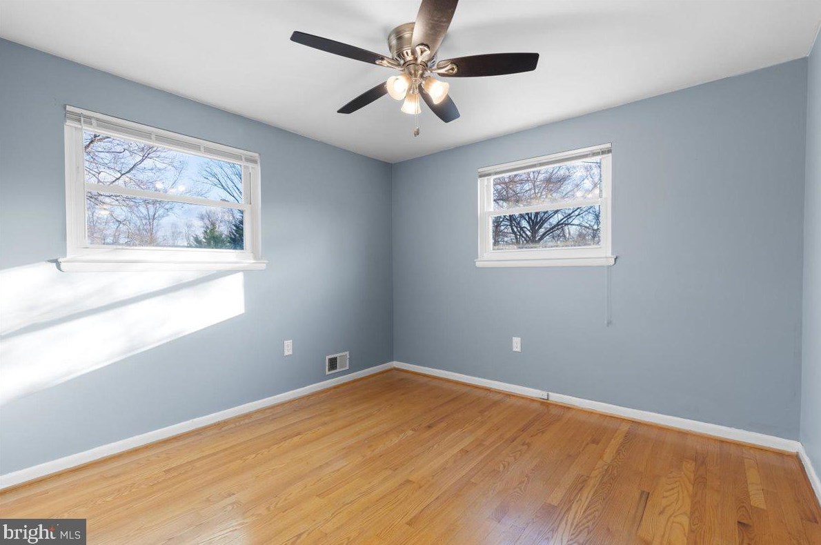 9102 Cheltenham Ave, Clinton MD  20735-2805 exterior