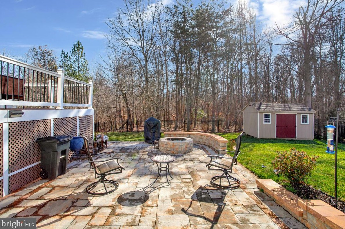 8626 Kittama Dr, Clinton MD  20735-3178 exterior