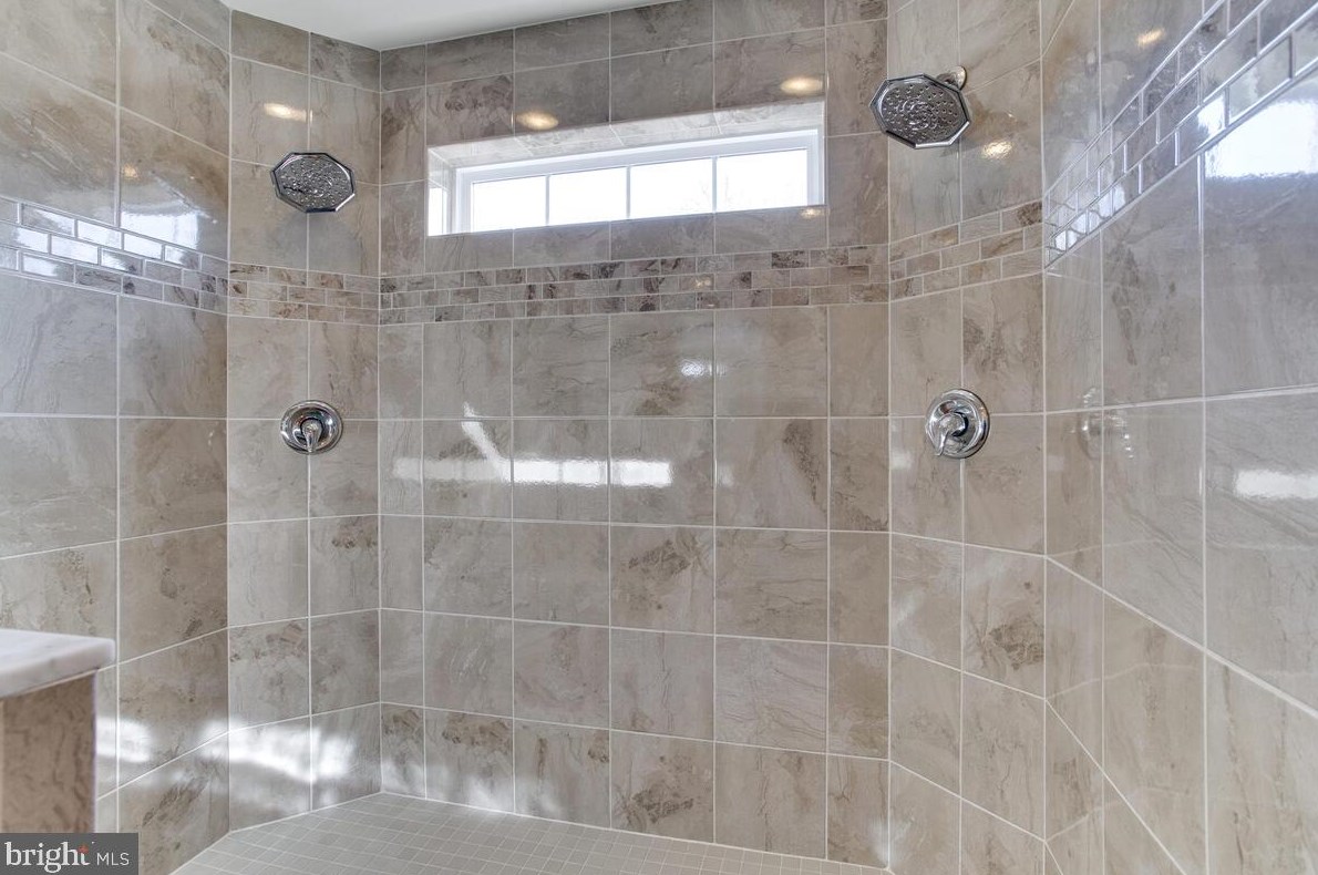 8626 Kittama Dr, Clinton MD  20735-3178 exterior