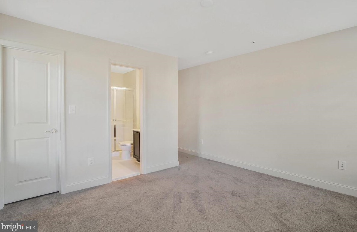 8626 Kittama Dr, Clinton MD  20735-3178 exterior