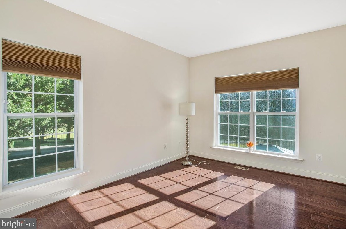 8626 Kittama Dr, Clinton MD  20735-3178 exterior