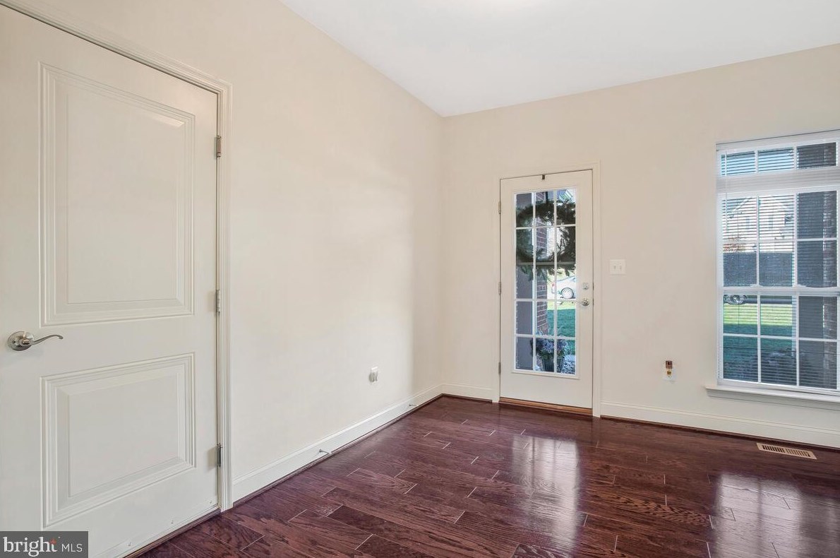 8626 Kittama Dr, Clinton MD  20735-3178 exterior