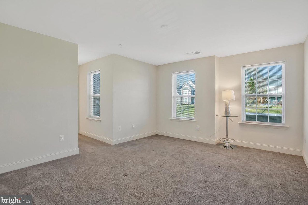 8626 Kittama Dr, Clinton MD  20735-3178 exterior