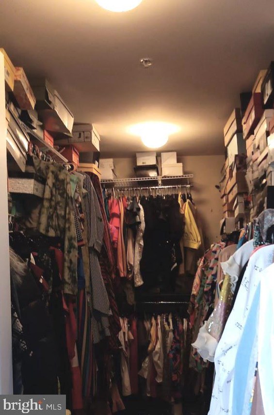 8910 Fox Park Rd, Clinton MD  20735-6112 exterior