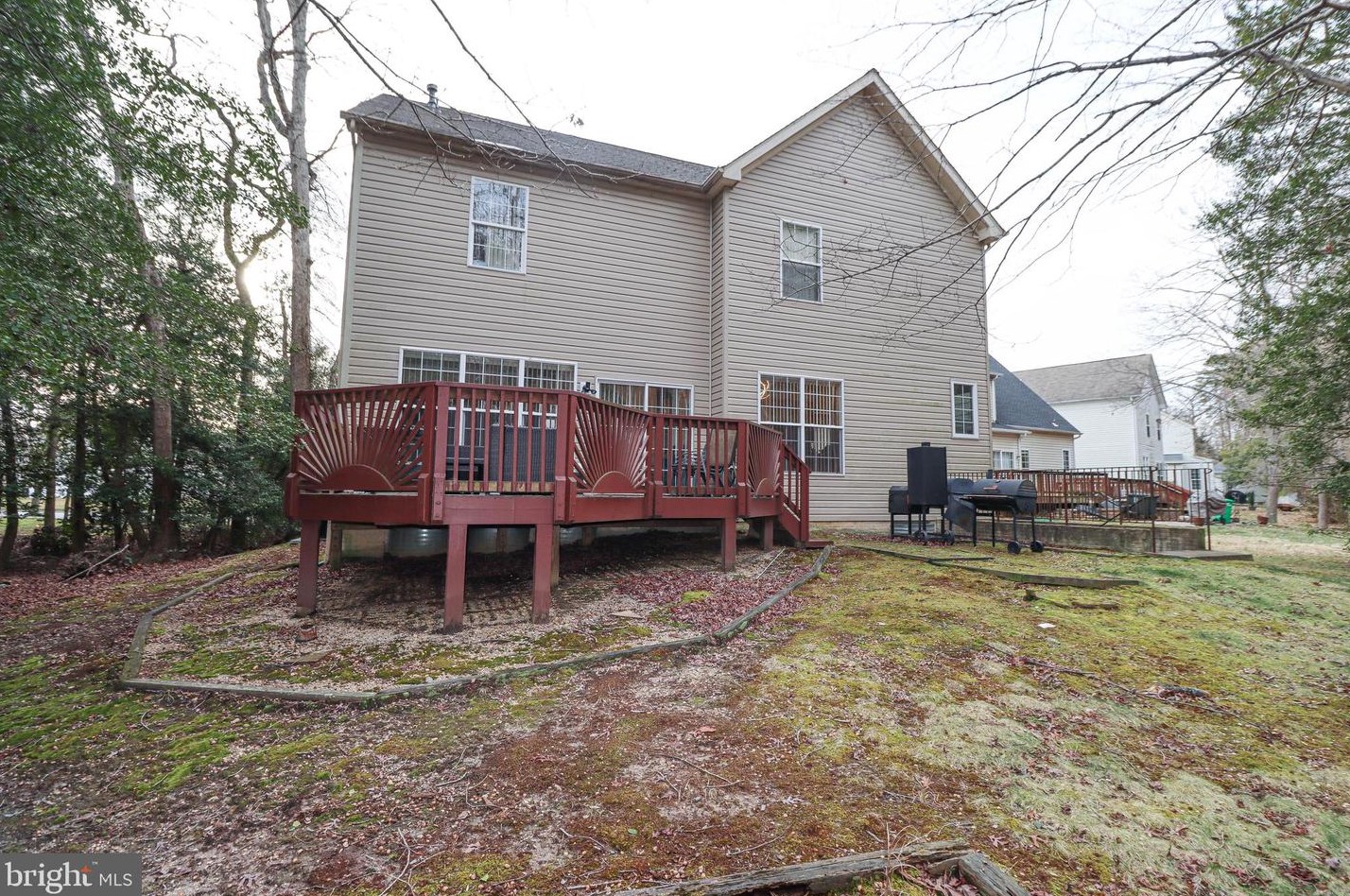 8910 Fox Park Rd, Clinton MD  20735-6112 exterior