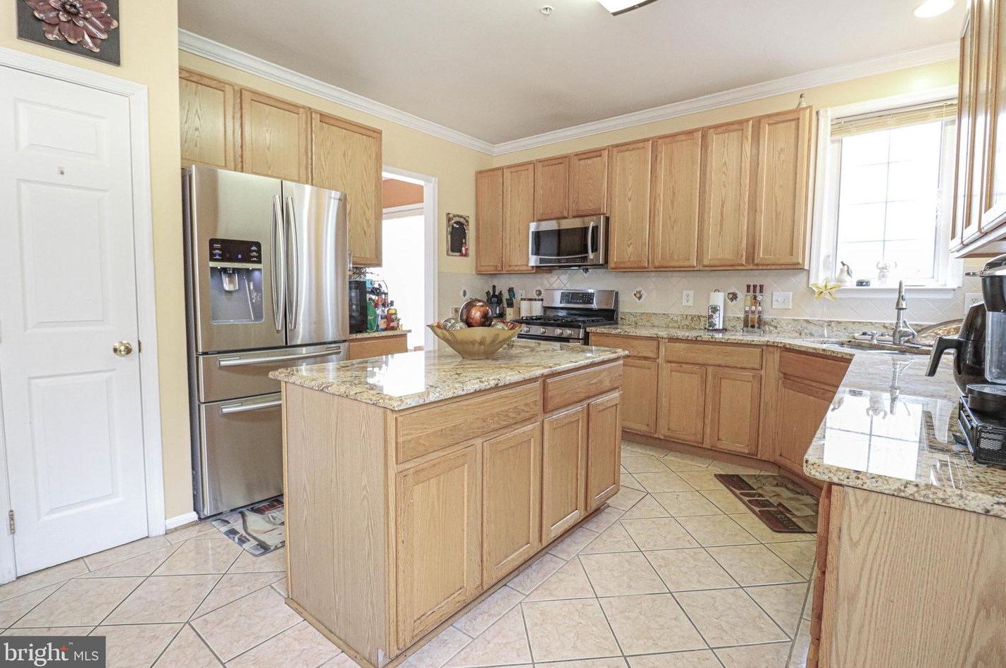 8910 Fox Park Rd, Clinton MD  20735-6112 exterior