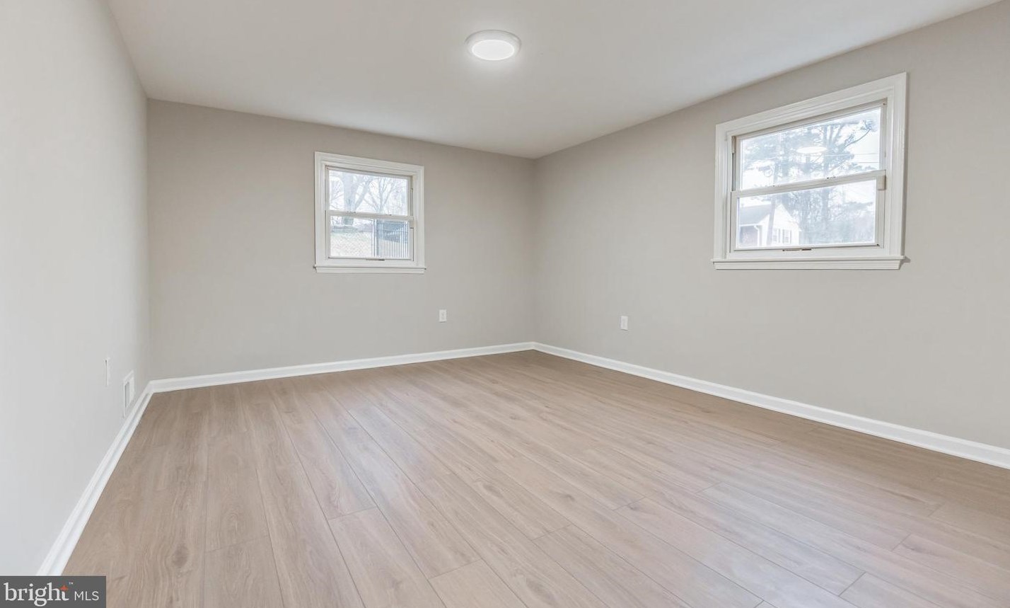 904 Applewood St, Capitol Heights MD  20743-4717 exterior