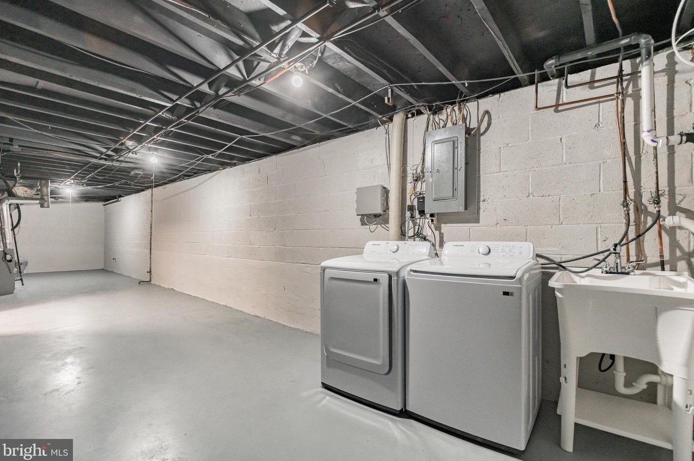 904 Applewood St, Capitol Heights MD  20743-4717 exterior