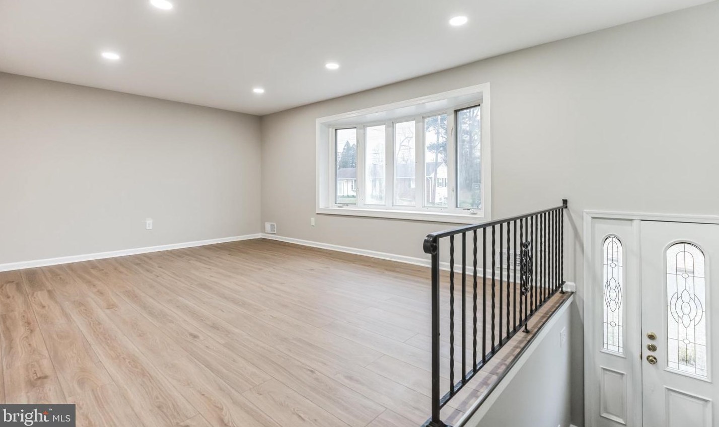 904 Applewood St, Capitol Heights MD  20743-4717 exterior