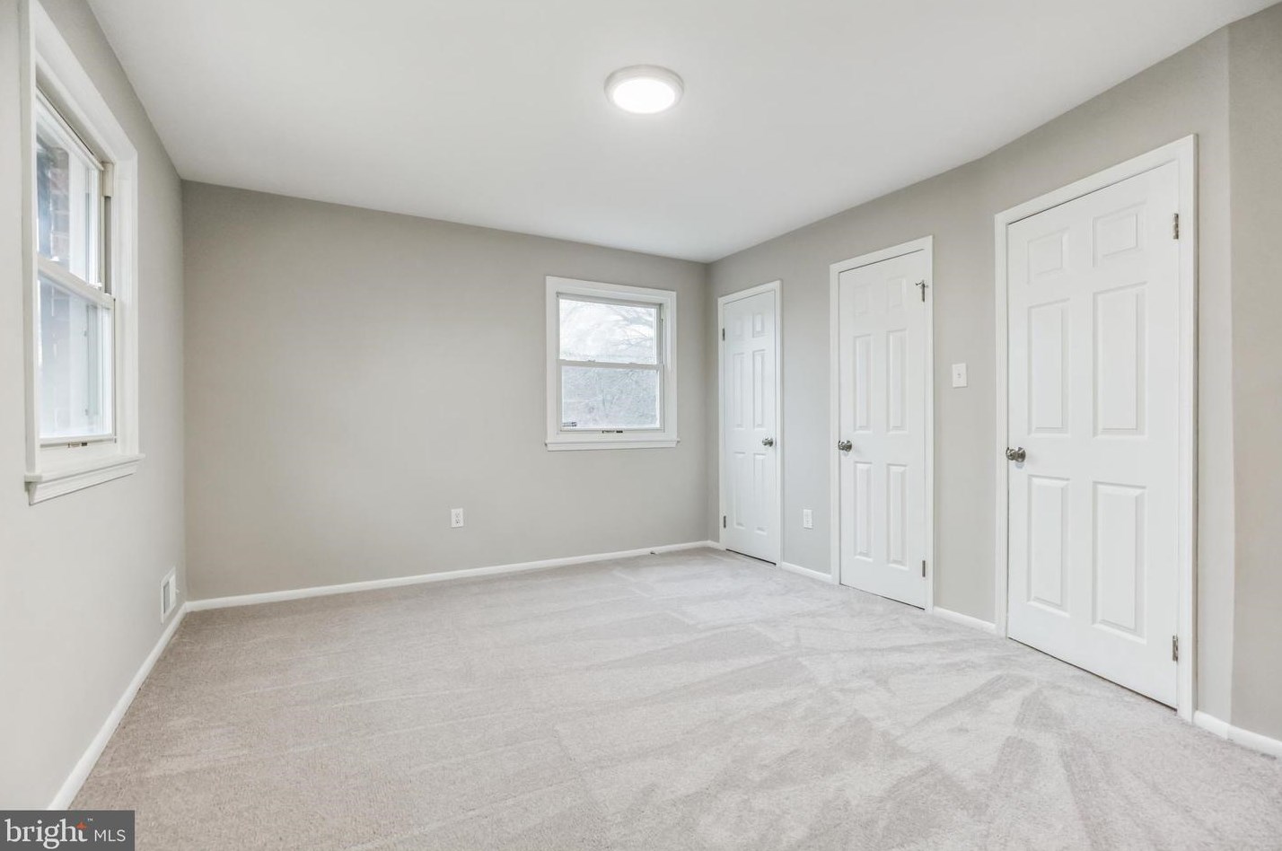 904 Applewood St, Capitol Heights MD  20743-4717 exterior