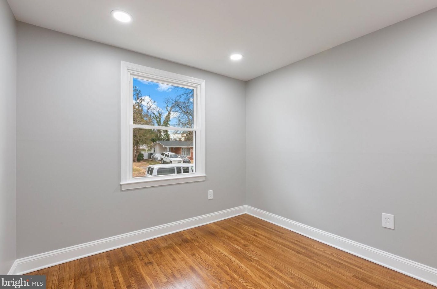 7535 Abbington Dr, Oxon Hill MD  20745-1511 exterior