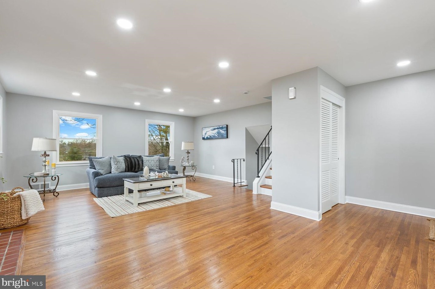7535 Abbington Dr, Oxon Hill MD  20745-1511 exterior