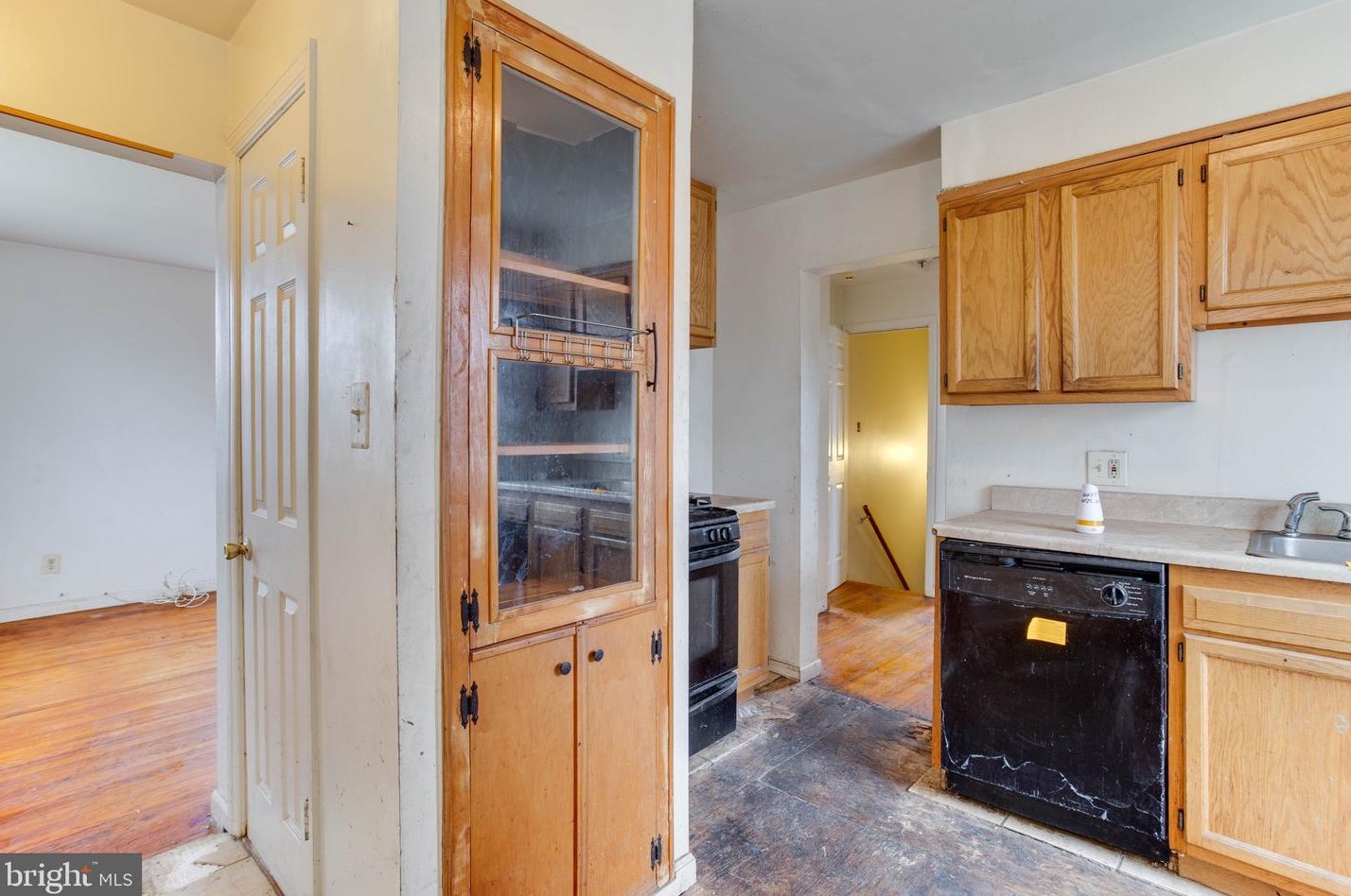 1305 Oates St, Capitol Heights MD  20743-1249 exterior