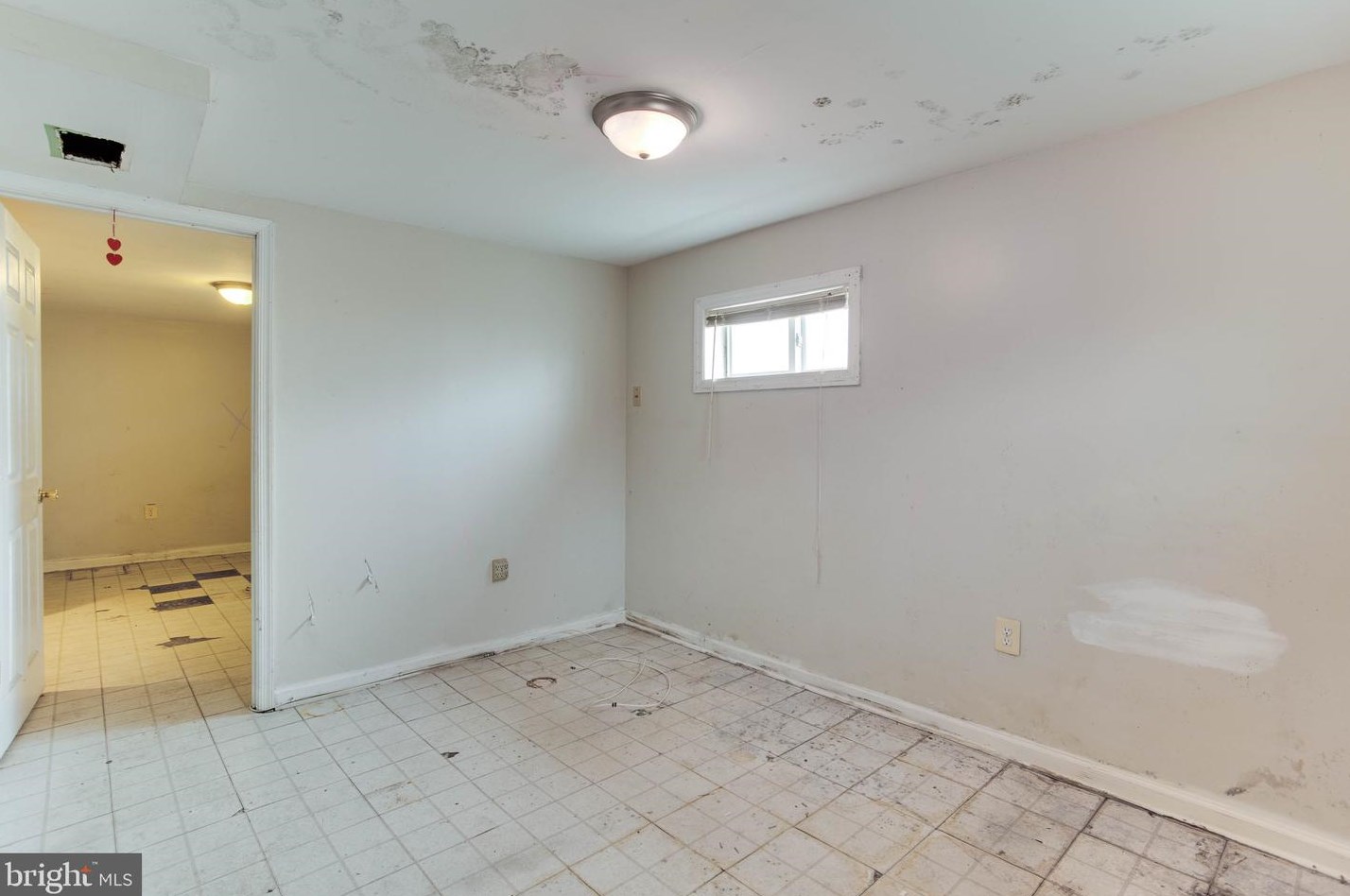 1305 Oates St, Capitol Heights MD  20743-1249 exterior