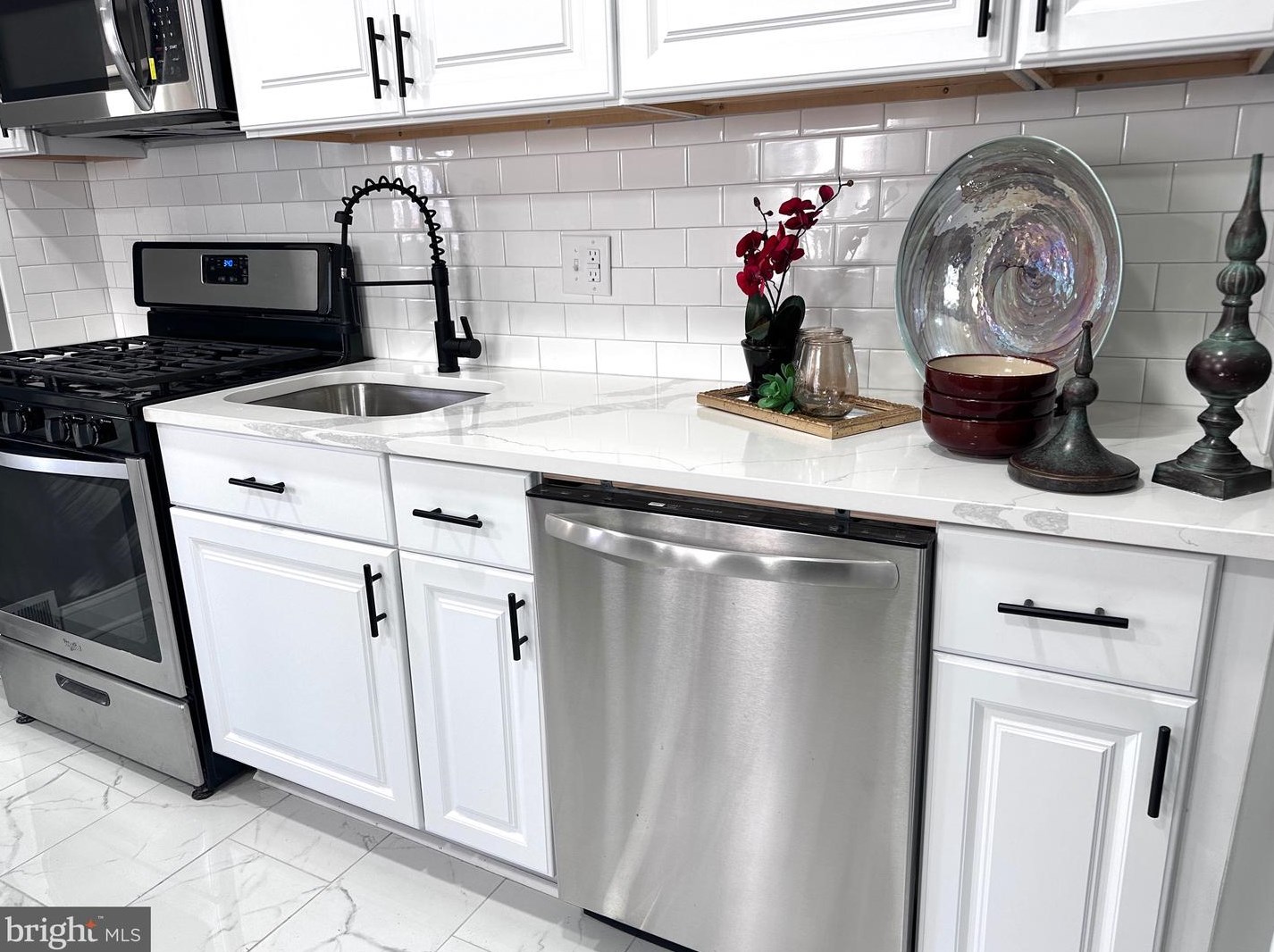 607 64th Ave, Capitol Heights MD  20743-1704 exterior