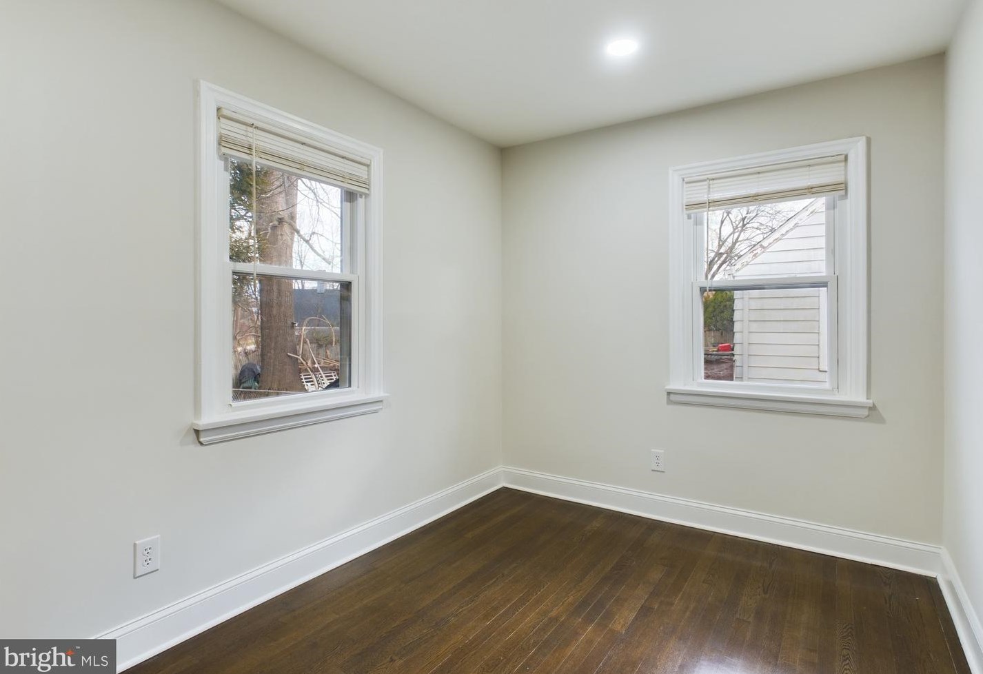 607 64th Ave, Capitol Heights MD  20743-1704 exterior