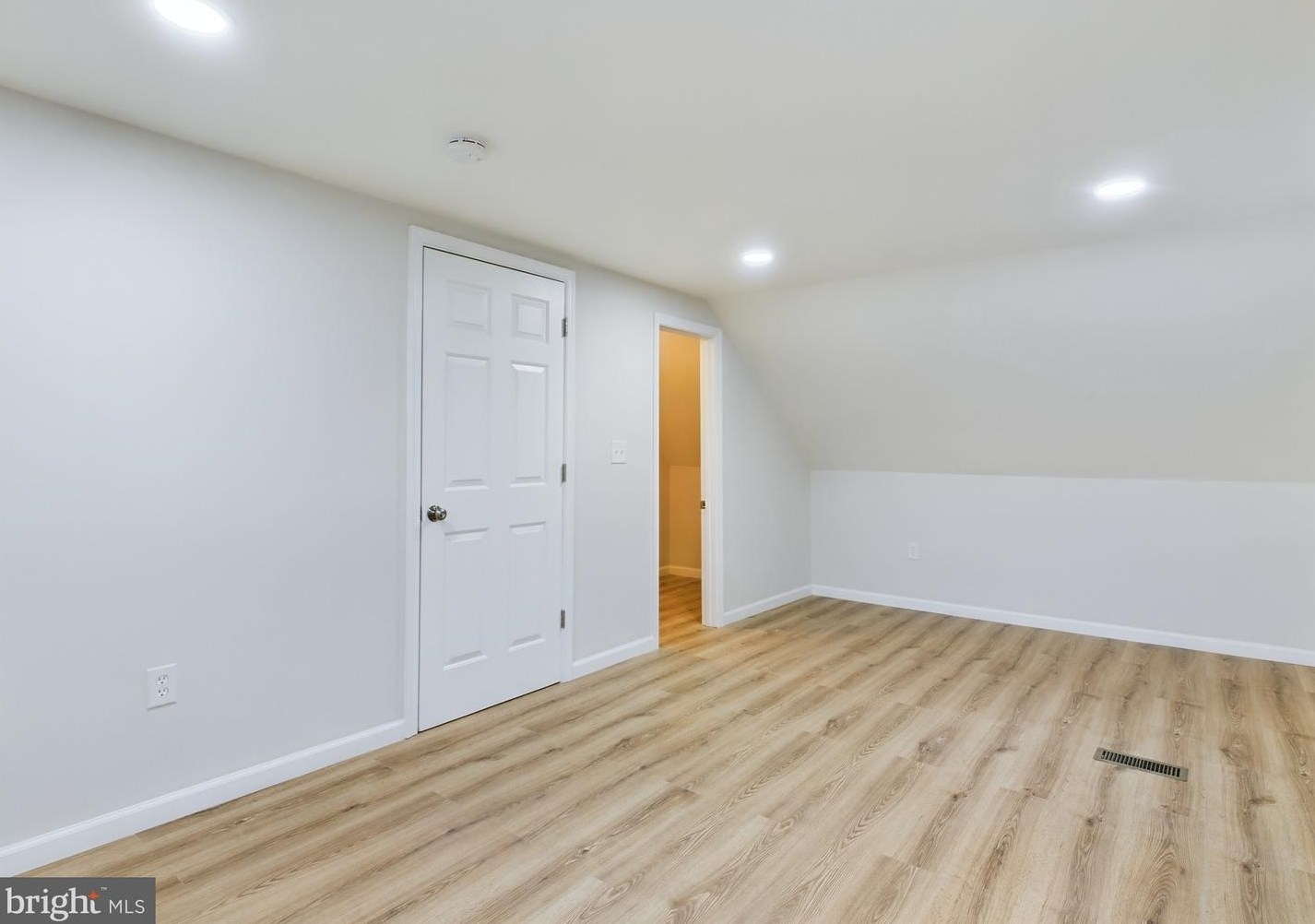 607 64th Ave, Capitol Heights MD  20743-1704 exterior