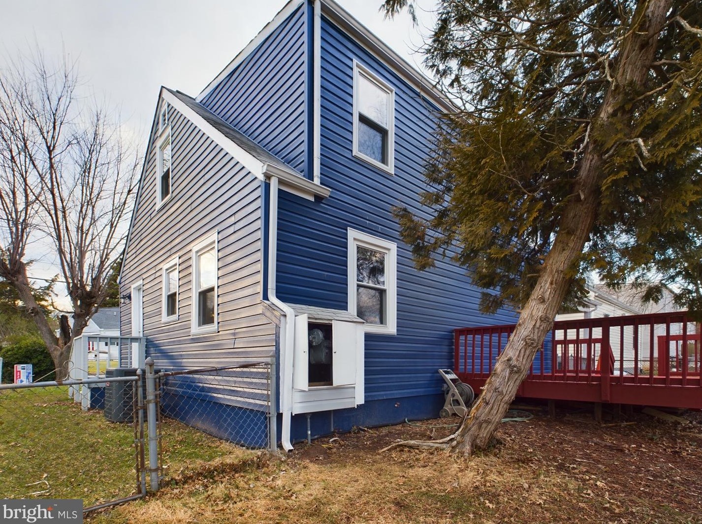 607 64th Ave, Capitol Heights MD  20743-1704 exterior