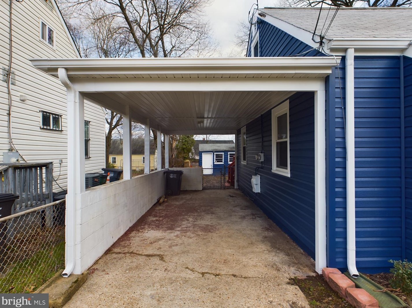 607 64th Ave, Capitol Heights MD  20743-1704 exterior