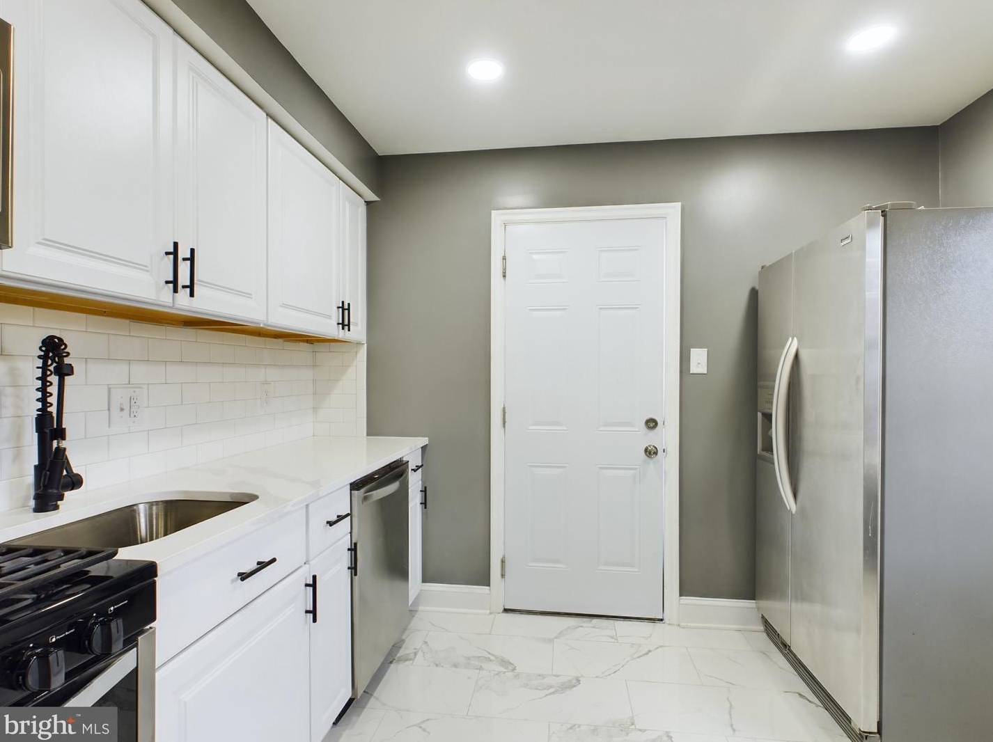 607 64th Ave, Capitol Heights MD  20743-1704 exterior