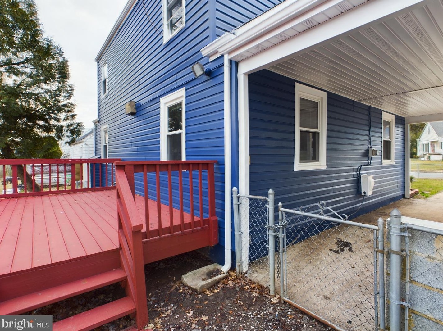 607 64th Ave, Capitol Heights MD  20743-1704 exterior