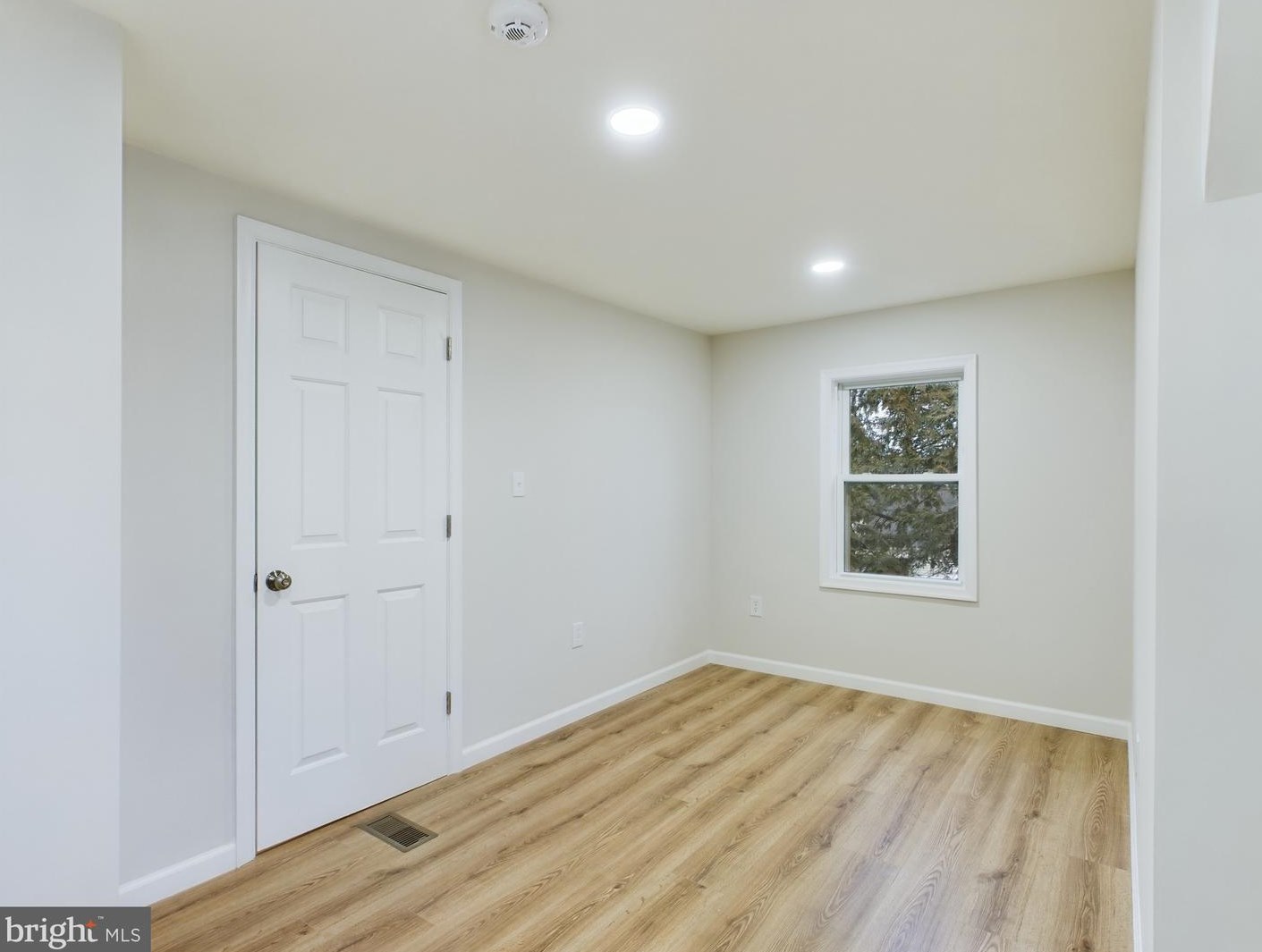 607 64th Ave, Capitol Heights MD  20743-1704 exterior