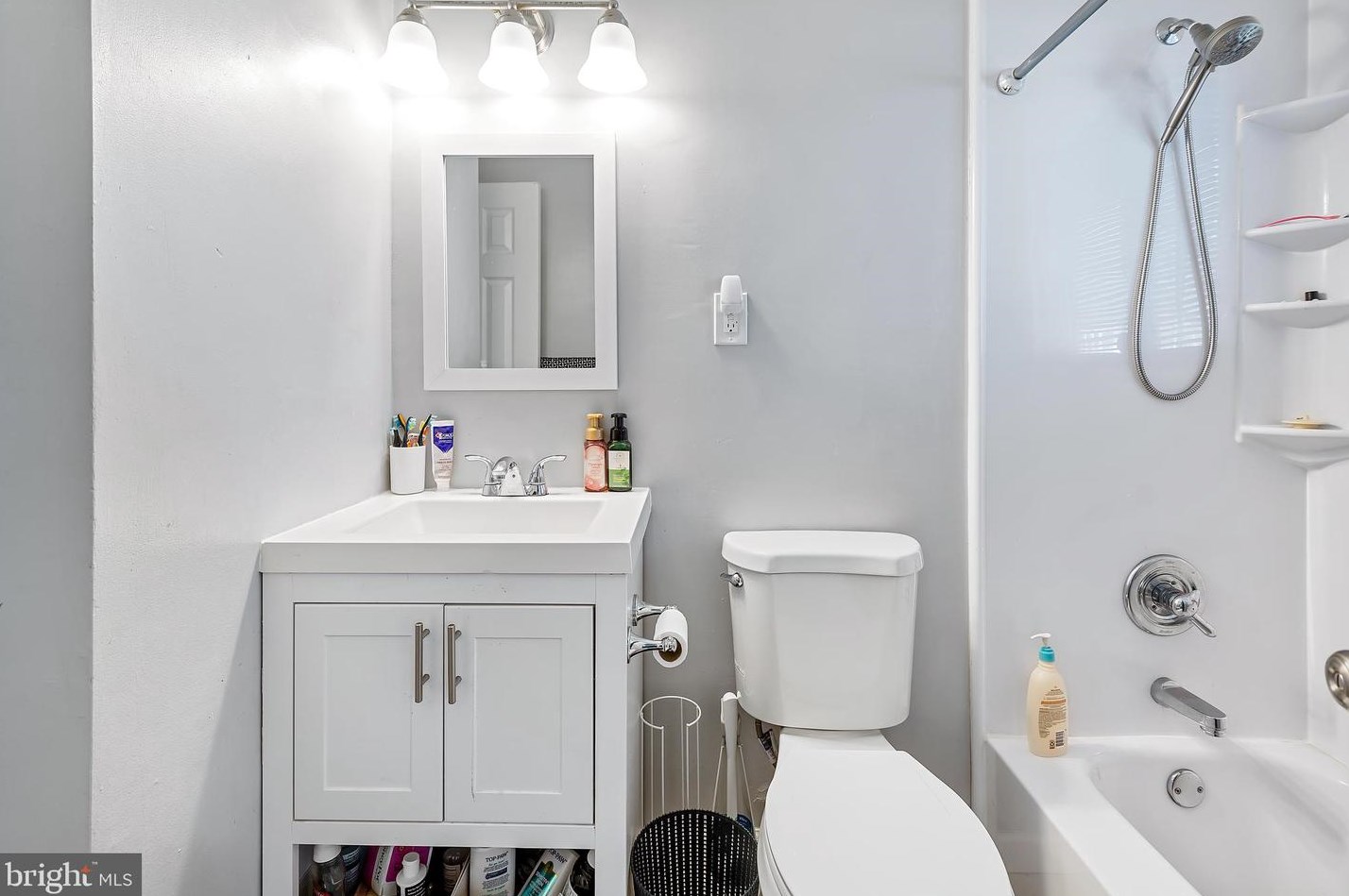 6801 Drylog St, Capitol Heights MD  20743-2401 exterior