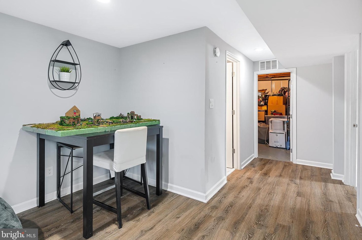 6801 Drylog St, Capitol Heights MD  20743-2401 exterior