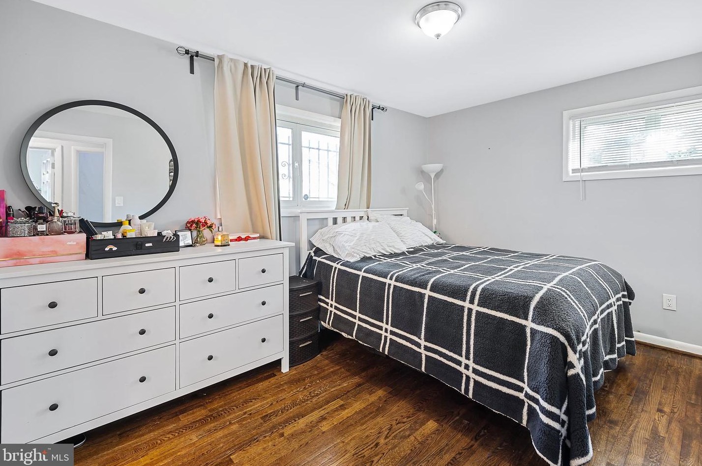 6801 Drylog St, Capitol Heights MD  20743-2401 exterior