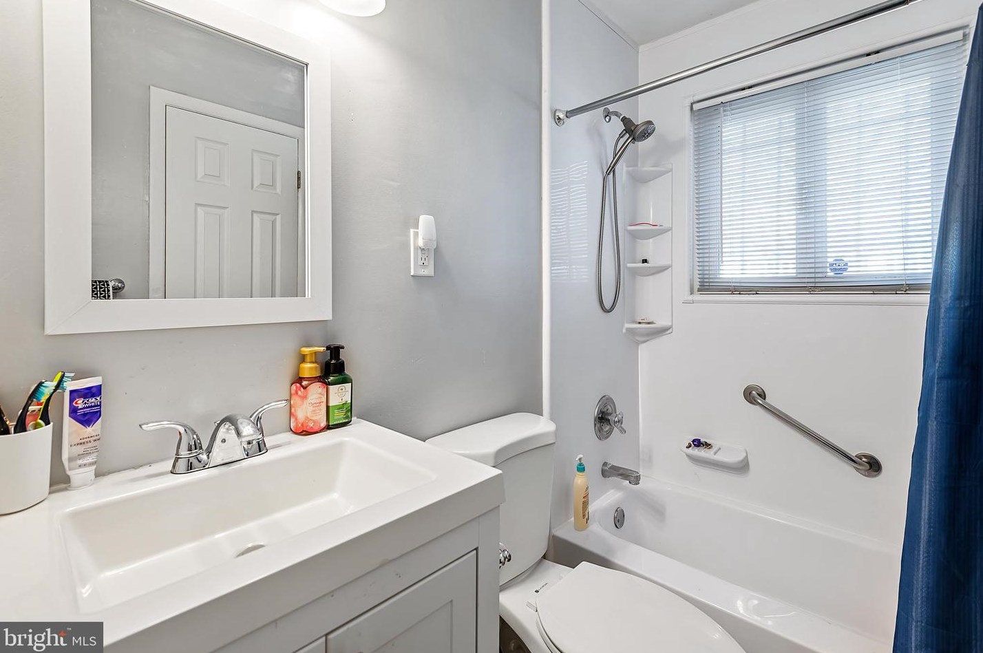 6801 Drylog St, Capitol Heights MD  20743-2401 exterior