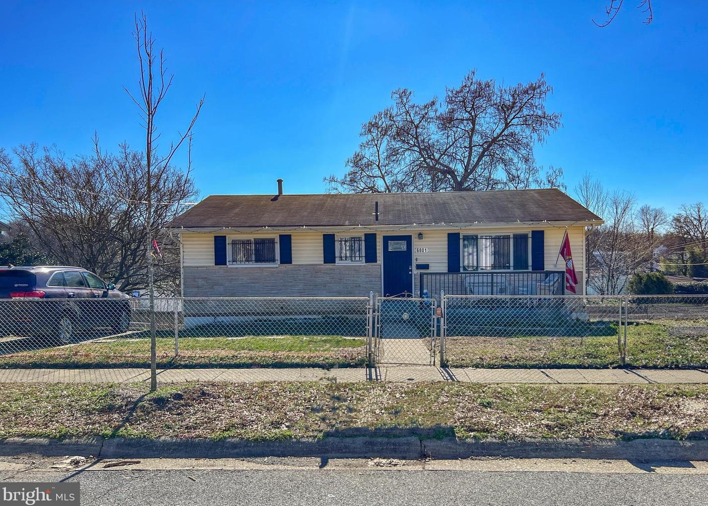 6801 Drylog St, Capitol Heights MD  20743-2401 exterior