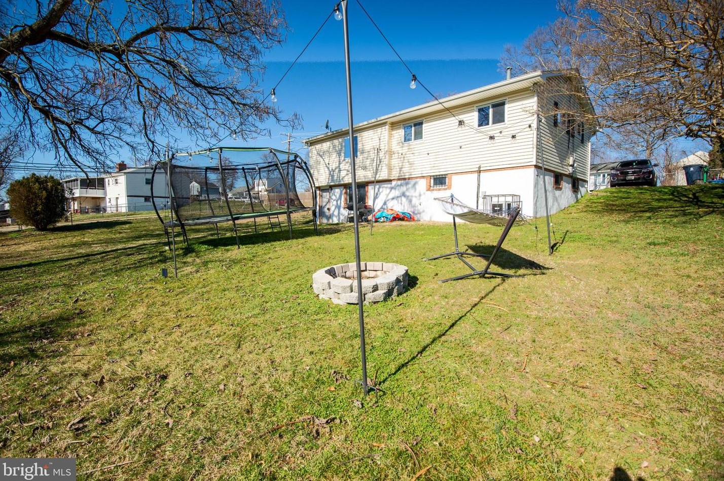 6801 Drylog St, Capitol Heights MD  20743-2401 exterior