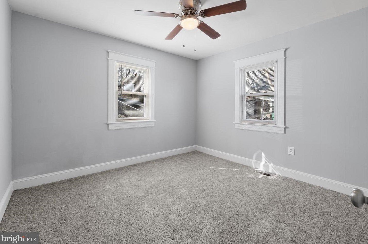 4906 Gunther St, Capitol Heights MD  20743-4023 exterior