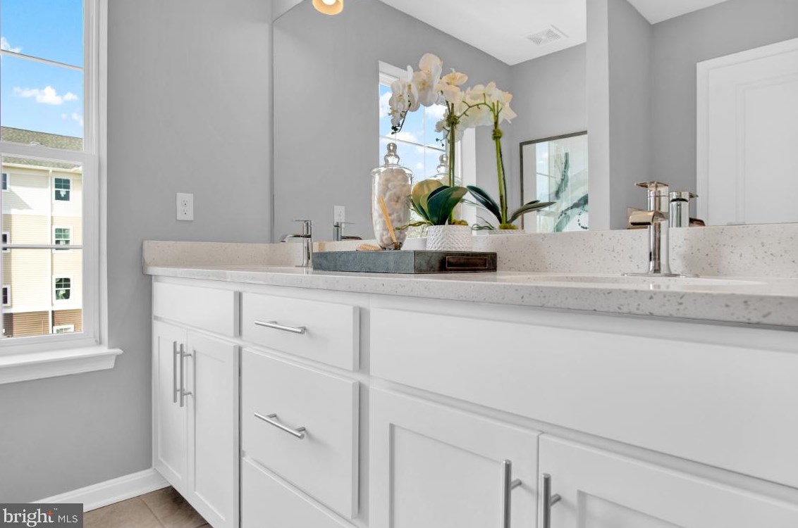 8815 Mimosa Ave, Clinton MD  20735-2648 exterior