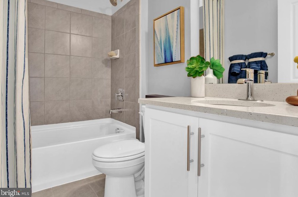 8823 Mimosa Ave, Clinton MD  20735-2648 exterior