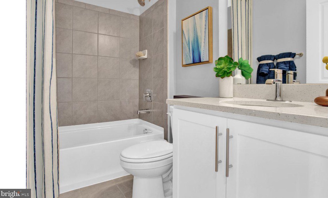 8817 Mimosa Ave, Clinton MD  20735-2648 exterior