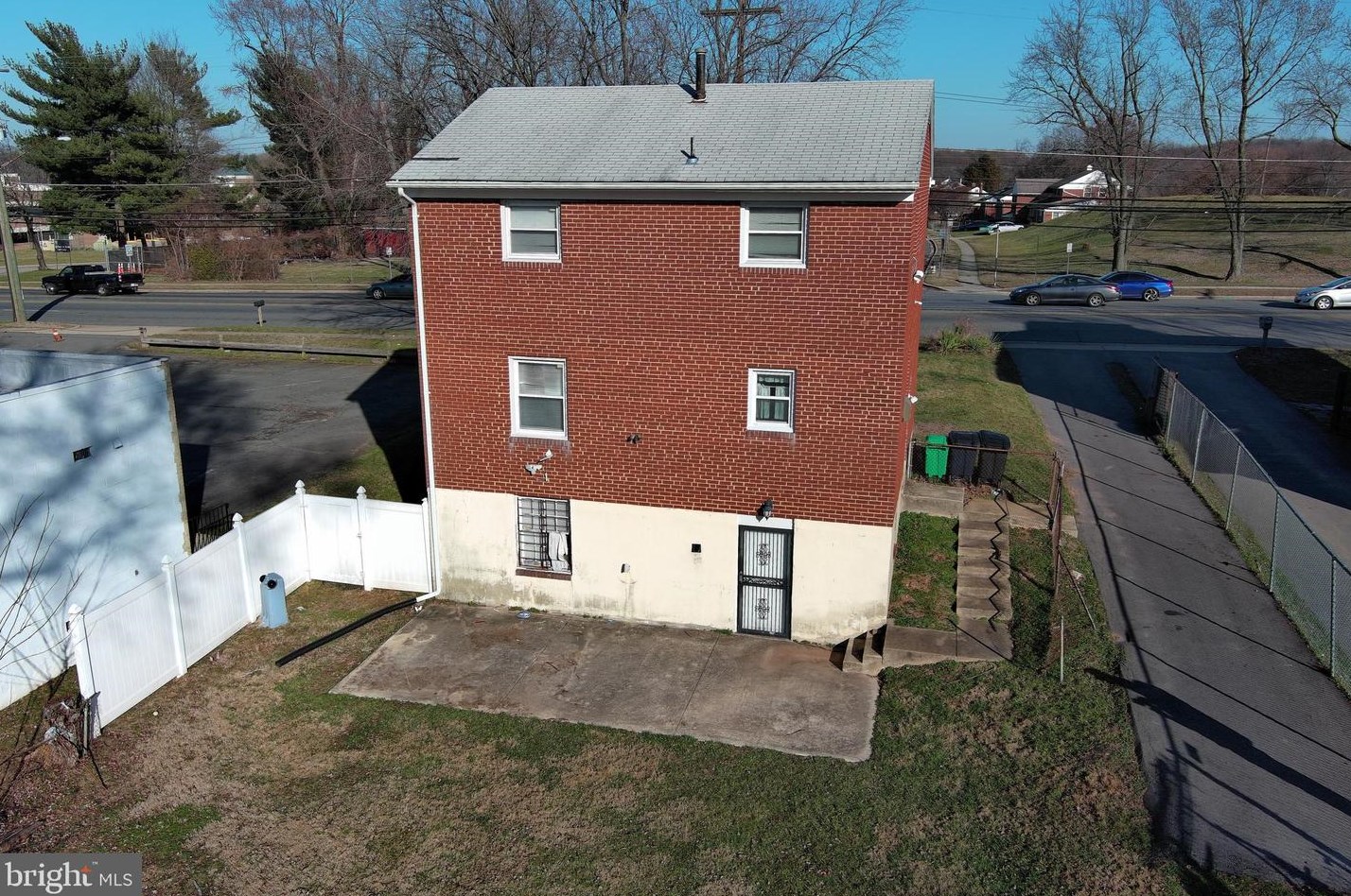 401 Addison Rd, Capitol Heights MD  20743-3237 exterior