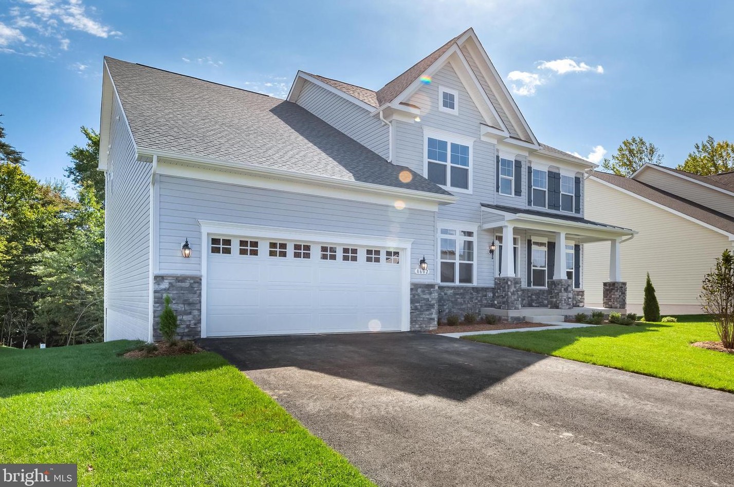 8602 Cedar Chase Dr, Clinton MD  20735-1987 exterior