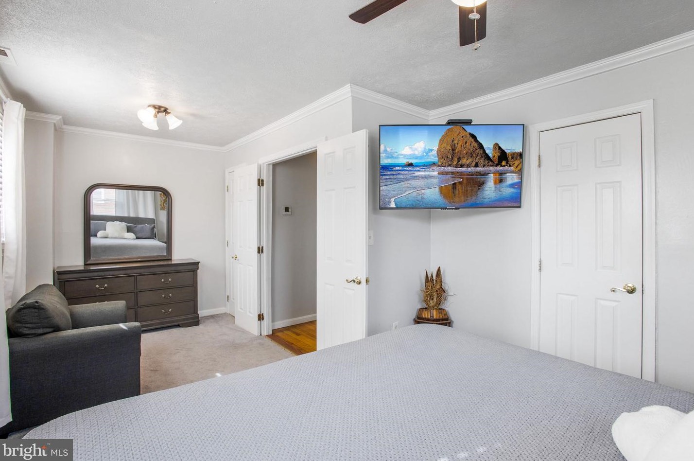 6410 Seat Pleasant Dr, Capitol Heights MD  20743-6015 exterior