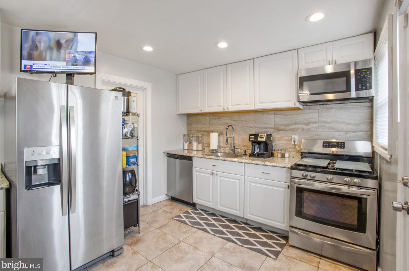 6410 Seat Pleasant Dr, Capitol Heights MD  20743-6015 exterior